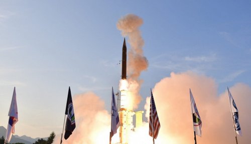 Израиль первым в истории сбил ракету в космосе - «Технологии»